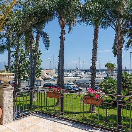 Villa Casa Delle Zammare Fronte Mare Centro Storico à Riposto Extérieur photo