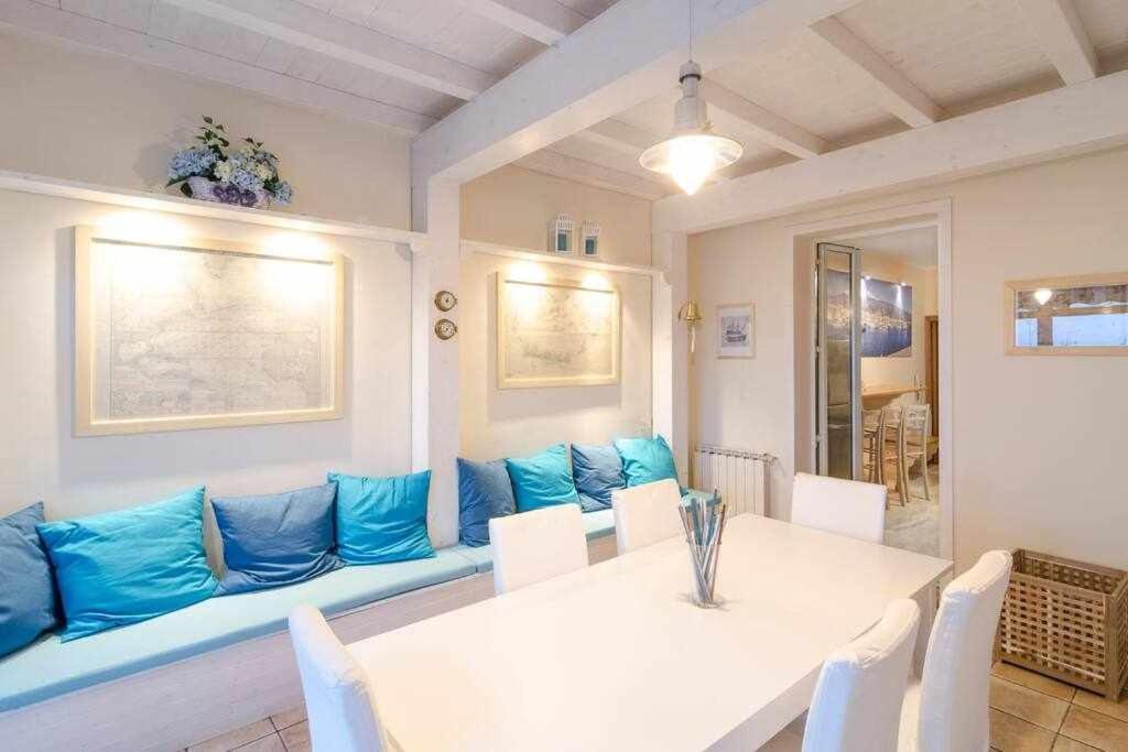Villa Casa Delle Zammare Fronte Mare Centro Storico à Riposto Extérieur photo
