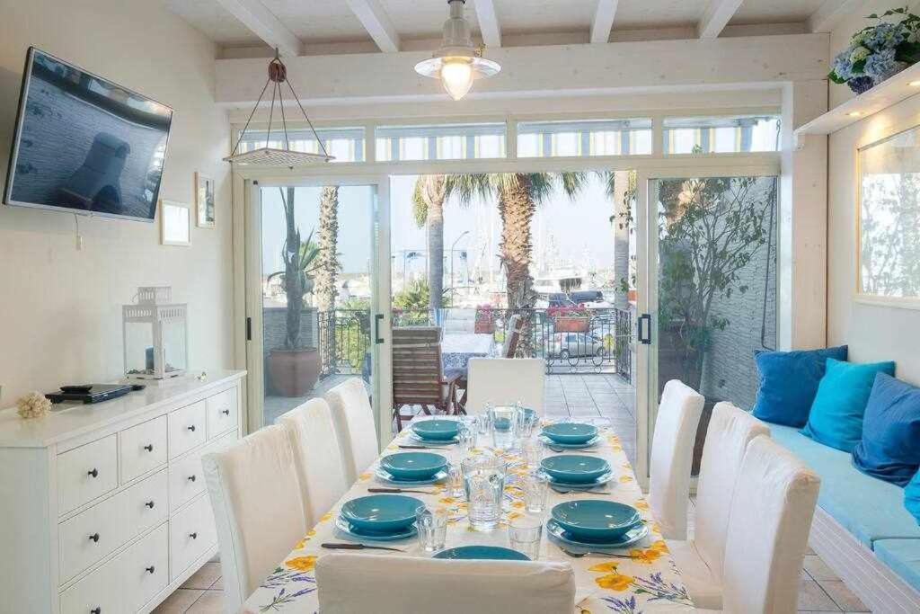 Villa Casa Delle Zammare Fronte Mare Centro Storico à Riposto Extérieur photo